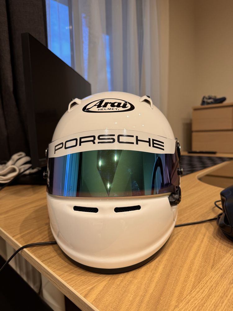 Каска Arai SK-6 + три визьора