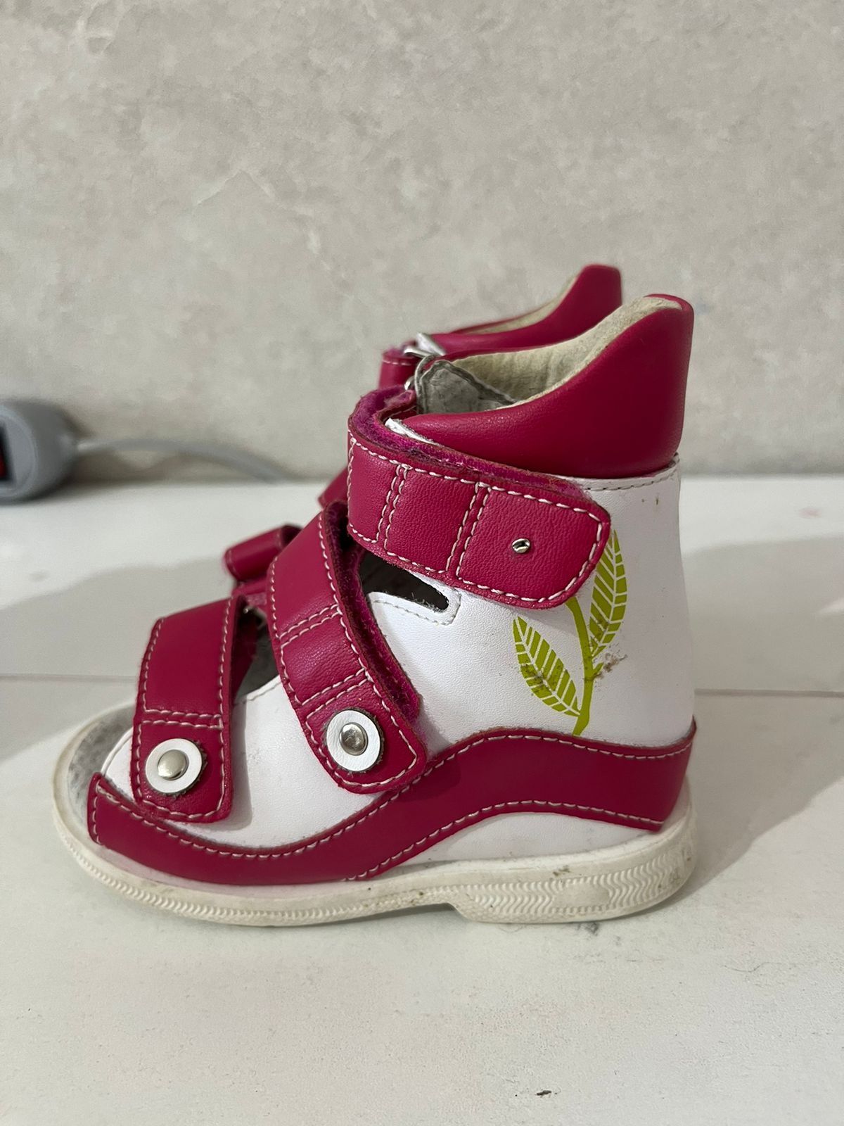 Продам ортопедическую обувь детская