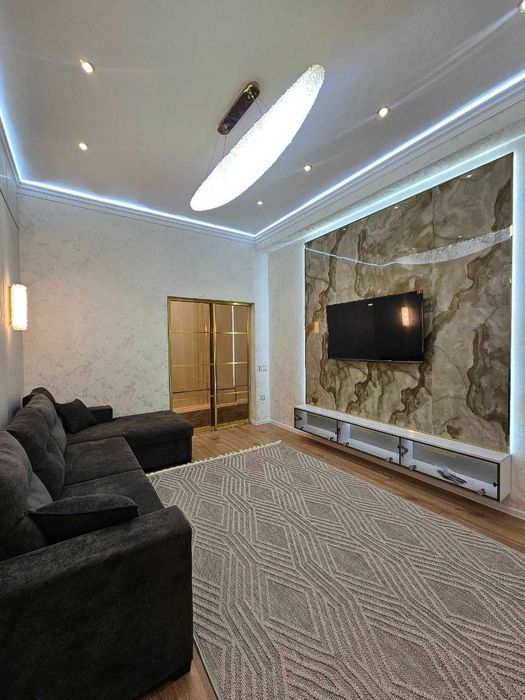 Продается квартира Чиланзар Ц квартал 3/4/8 с ремонтом с техникой