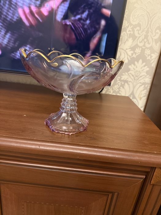 Посуда из хрусталя и стола