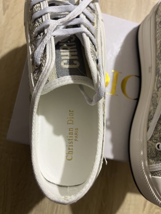 Dior walk’n’dior