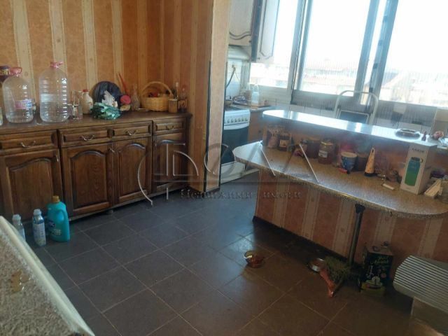 Продава се Тристаен апартамент в София, Люлин 9 - 88 кв.м за 1591 €/кв.м - Снимка #2