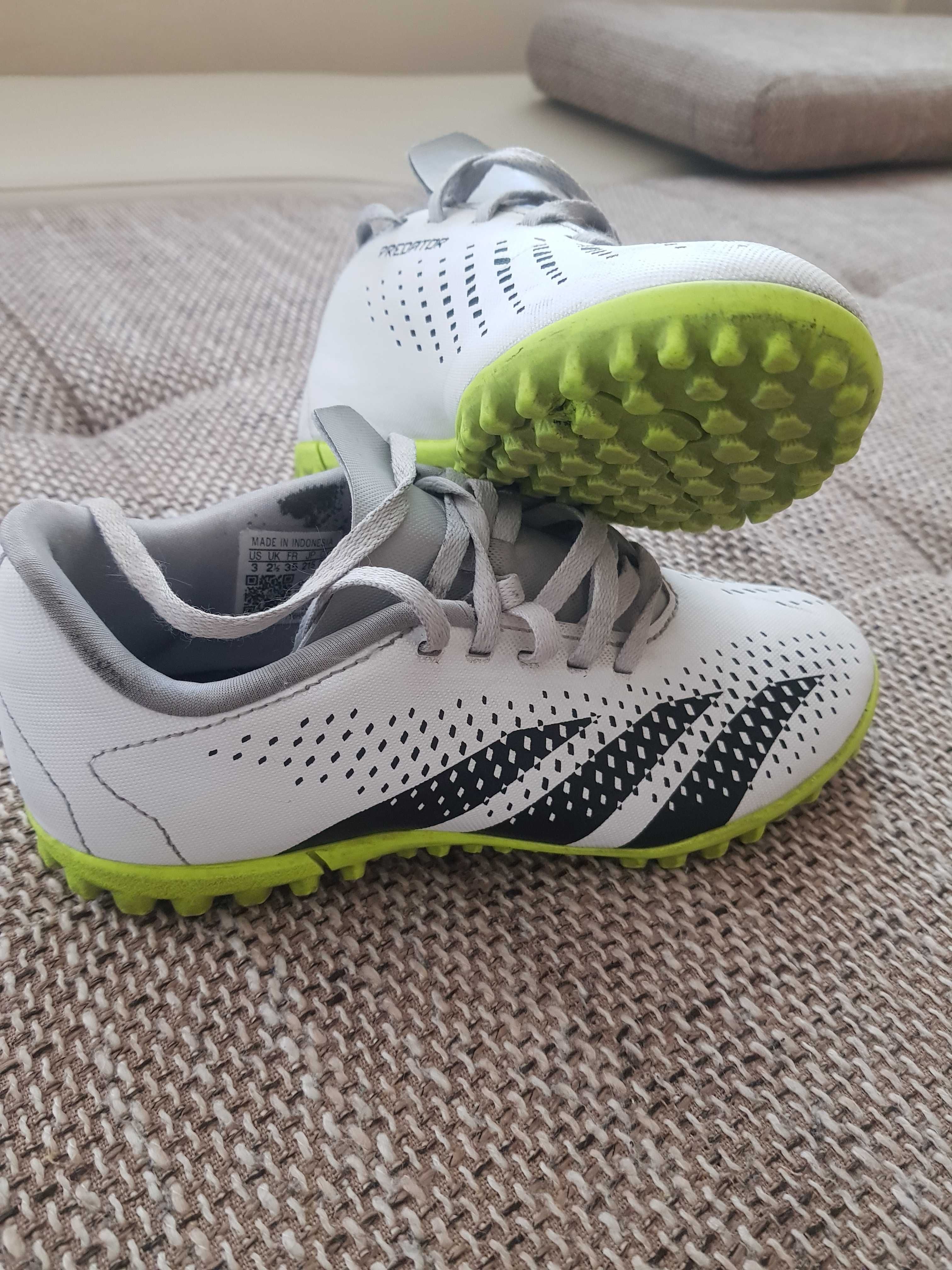 Adidas PREDATOR  детски бутонки 35 номер