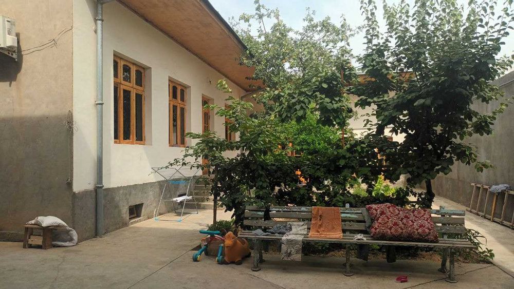 Шайхонтохур тумани Шофайз махалласида 4 сотихда енги курилаган уй