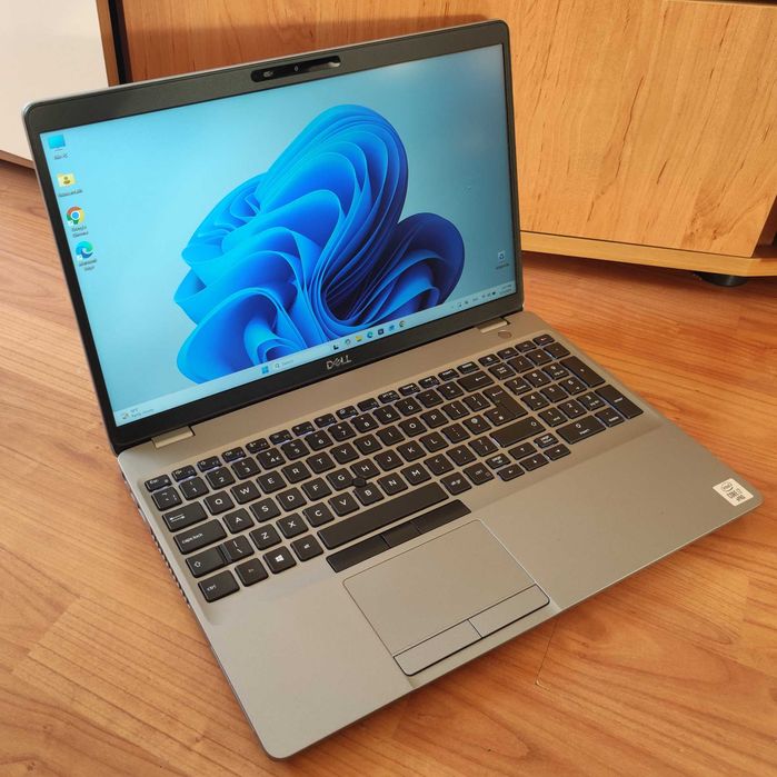 15.6" Лаптоп Dell Latitude 5511 / i7-10850H / 32GB RAM/ 512GB SSD NVMe