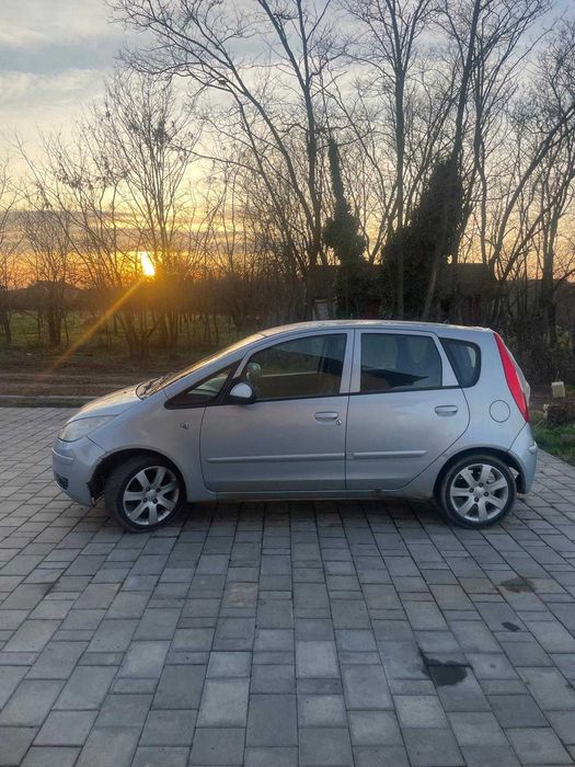 Inchiriez auto pentru Glovo, Bolt, Uber, Tazz. Livro, food delievery