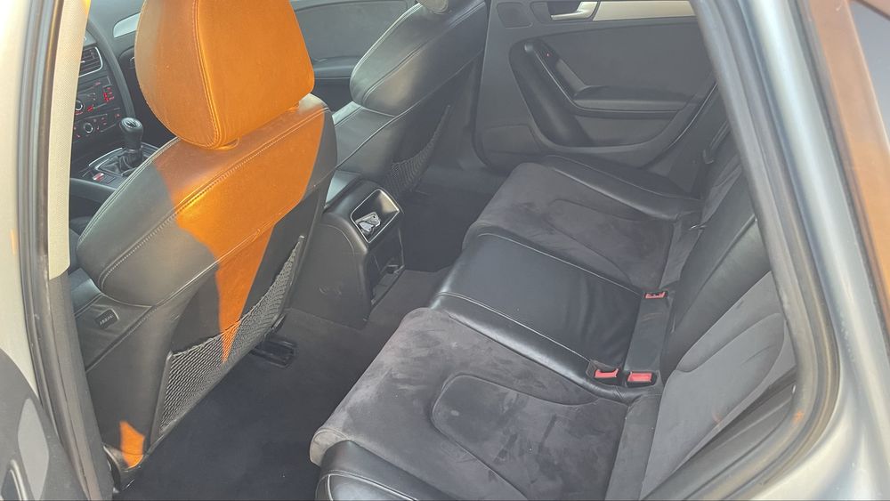 Audi a4 B8 2009 mai multe detalii privat