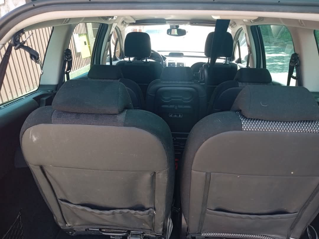 Vând Peugeot 307sw an 2007 2.0benzina automata, pilot automat, comenzi