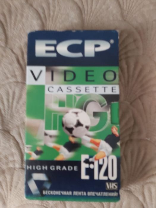 Продаю DVD проигрыватели, спутниковый ресивер и видак