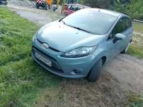 Vând Ford fiesta