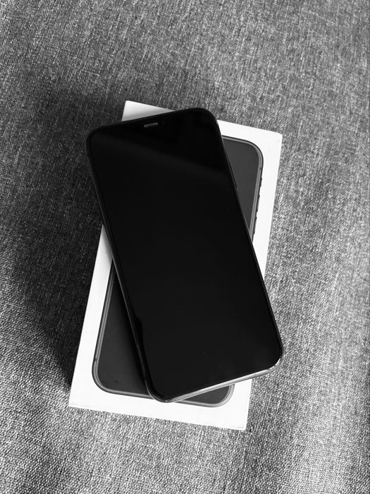 Iphone 11 в отличном состоянии