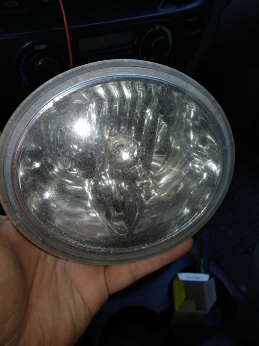 На Toyota Sequoia — Противотуманка.