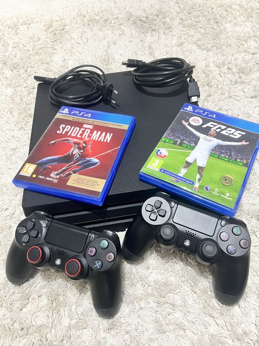 Vand Playstation4, 2 manete, 2 jocuri.Urgent!!