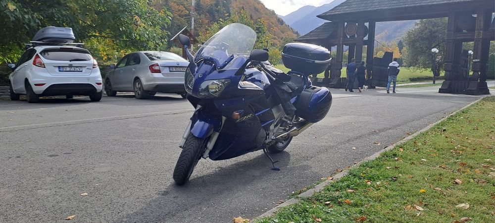 Motocicleta yamaha FJR 1300