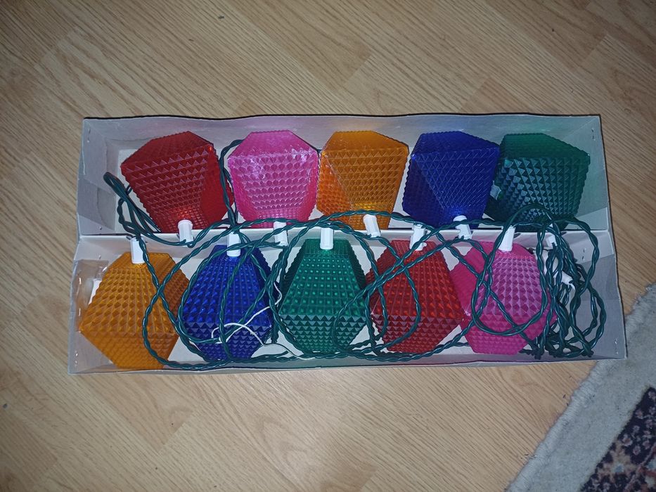 Instalatie pom de Craciun perfect functionala                 .