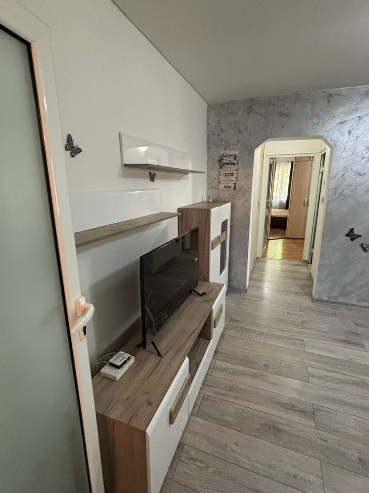 Inchiriez apartament 2 camere Micalaca Orizont