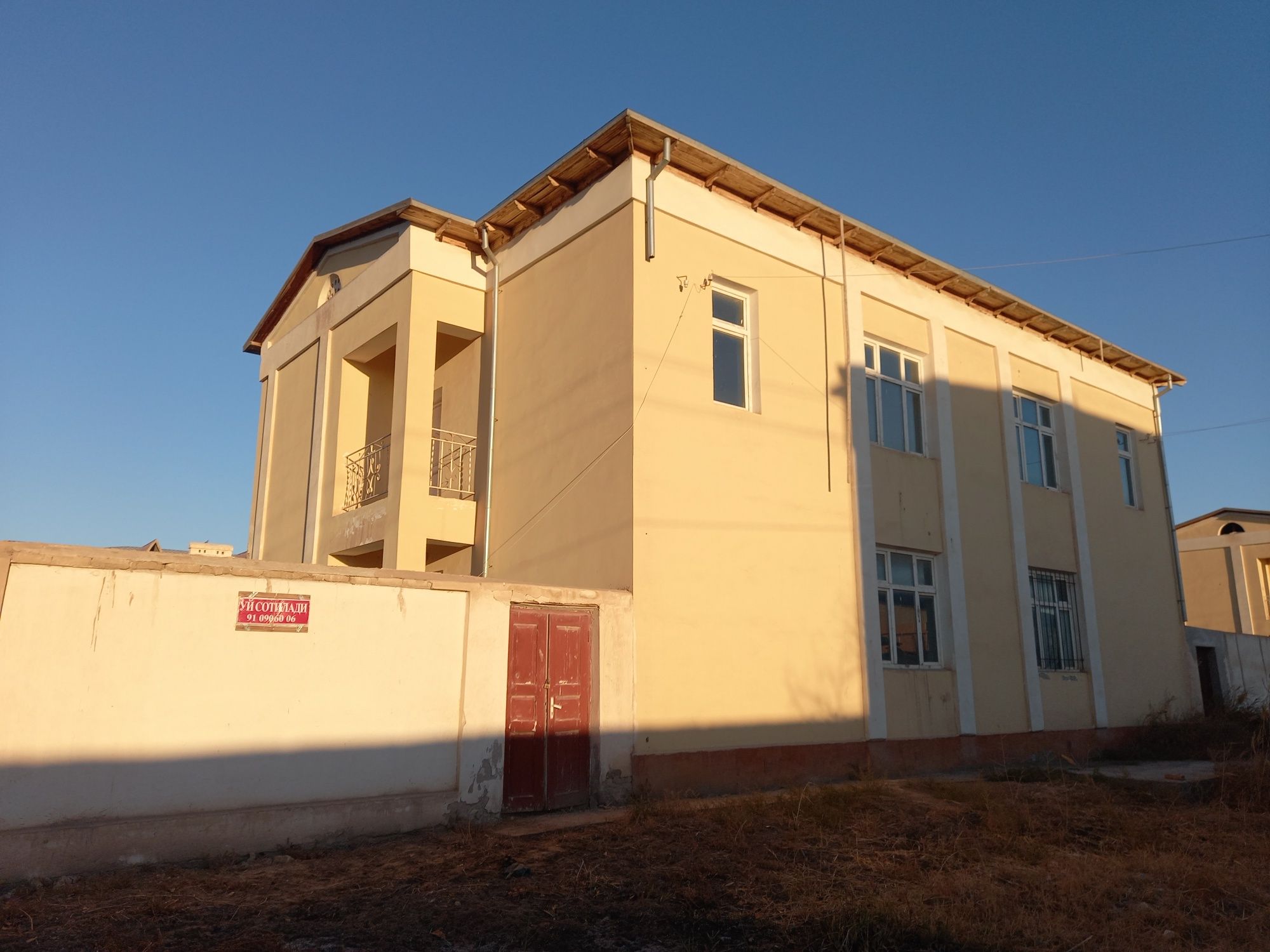 Katej sotiladi 600 m/kv narxi 415 mln shomaxulumda joylashgan