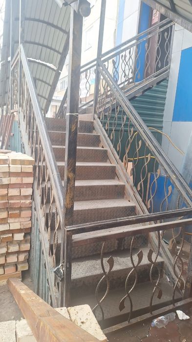 Продам железные ступеньки