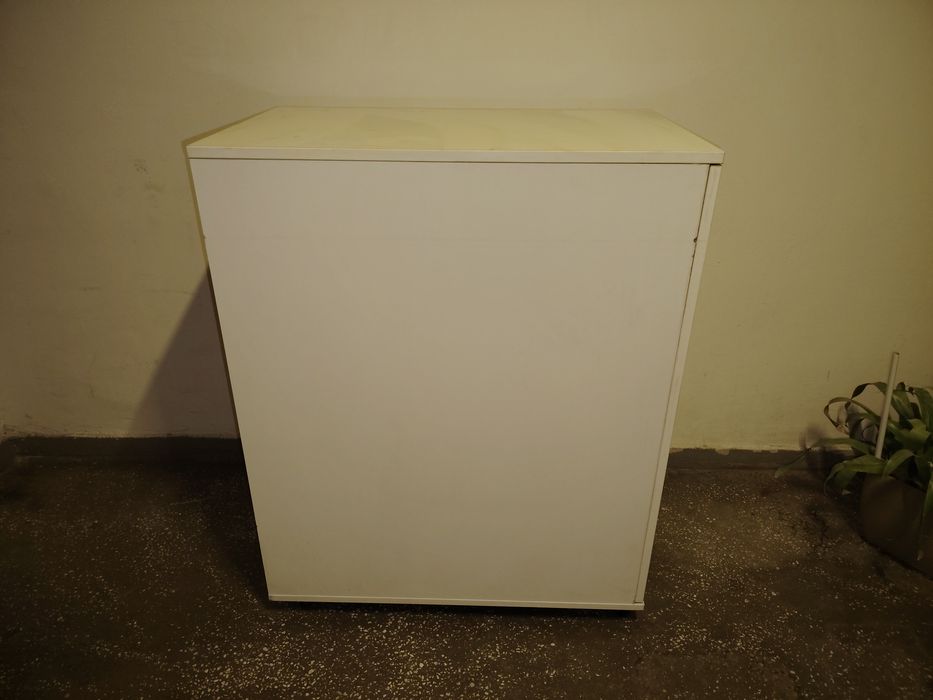 Dulap depozitare pe roti pt balcon. Cote 48 x 80x 100cm.