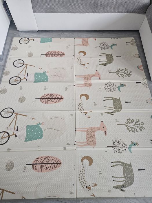 Двулицево детско килимче