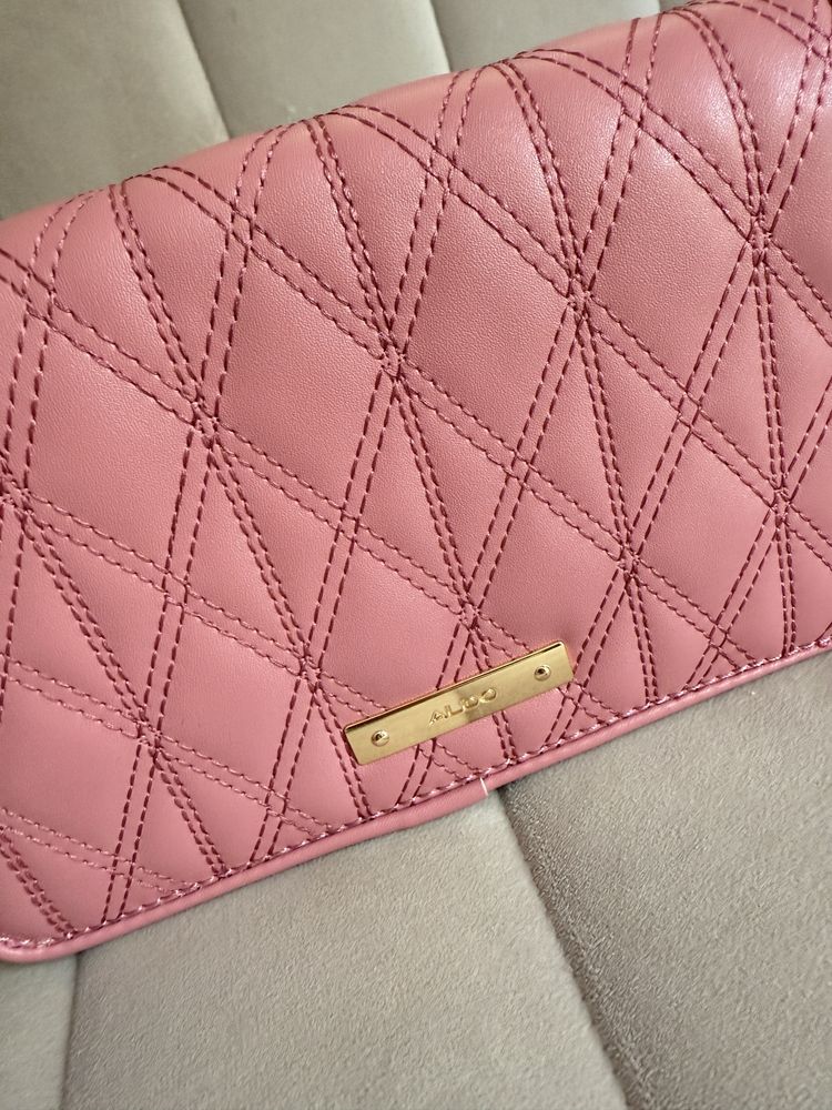 Нова Чанта Aldo