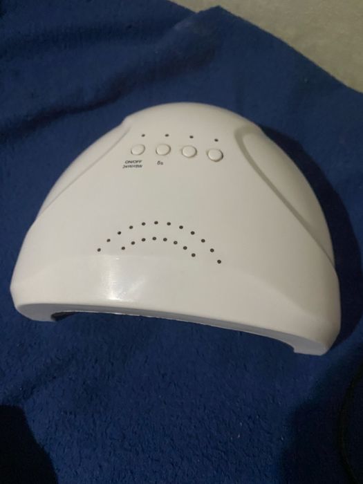 Лампа для ногтей