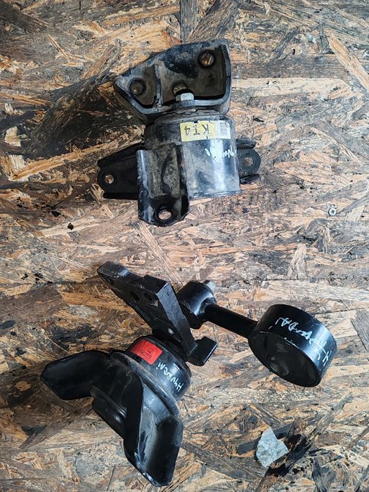 Suport motor Hyundai ix35 150lei buc