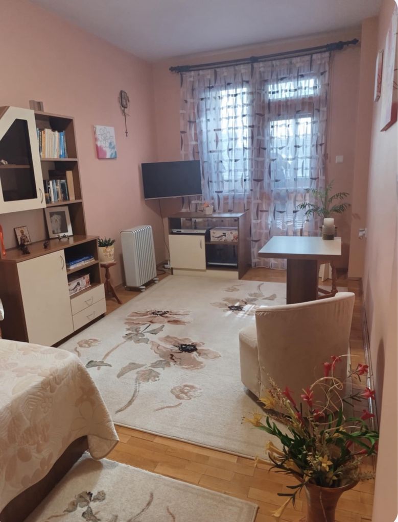Продава се Тристаен апартамент в Варна, Базар Левски - 75 кв.м за 3467 €/кв.м - Снимка #8