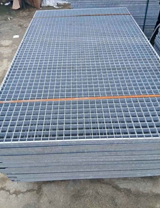 Gratare zincate metalice galavanizate