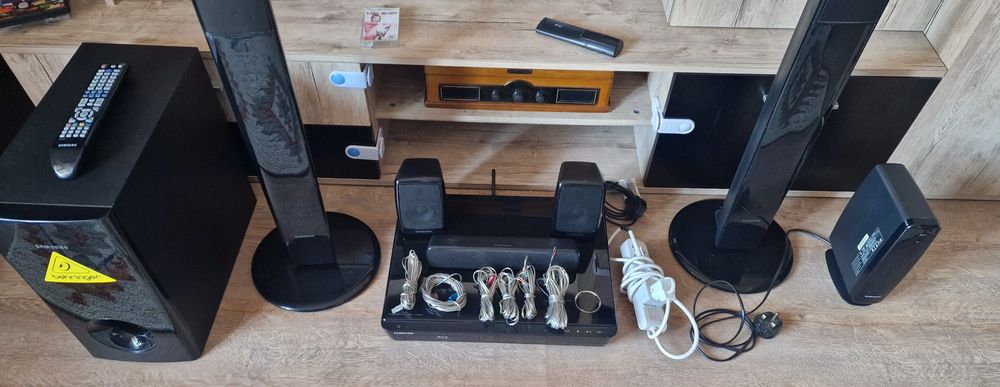 Sistem Home Cinema Samsung Blu Ray model HT-BD1252