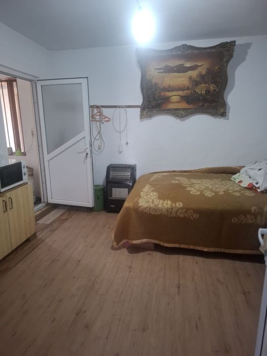 Vand casa comuna Ciocanesti , Judetul Calarasi ,Pret Negociabil 1200mp