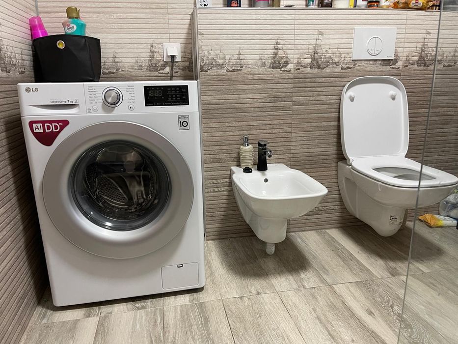 Vând apartament nou mobilat si utilat Unirii (spate la Penny)