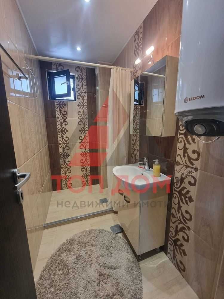 Тристаен! Етаж от къща! кв.Виница! Втори етаж! ПАРКОМЯСТО! Код74301