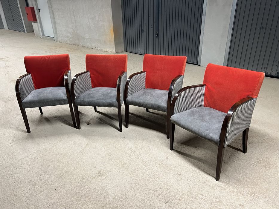 Столове – винтидж, дървени с цветна облегалка