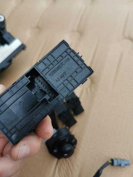 butoane cromate geamuri skoda superb 3 2018