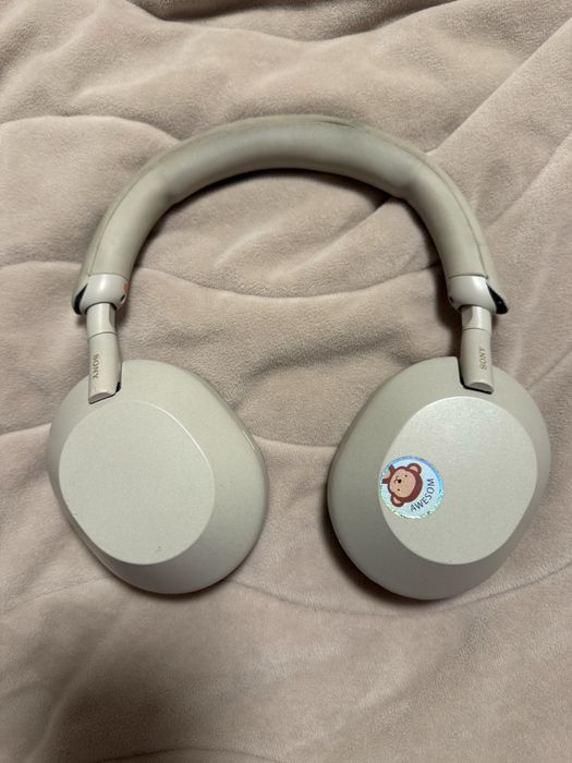 Sony XM5 слушалки