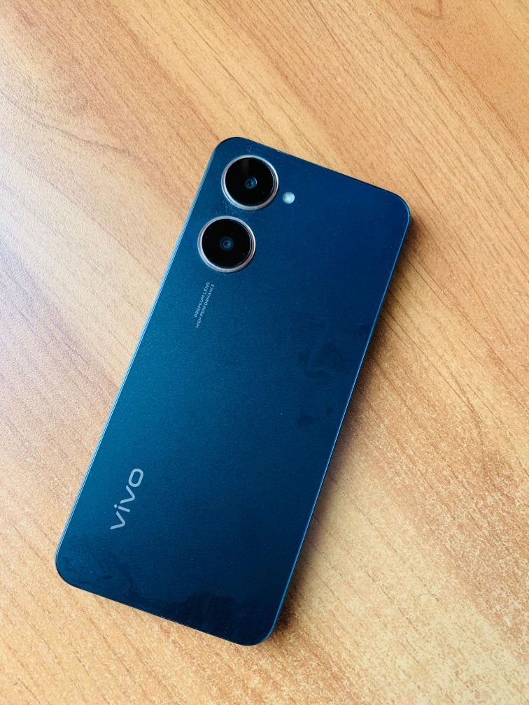 Продам Vivo Y03 В отличном состоянии
