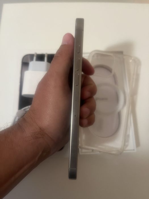 Iphone 16pro max 256GB 99% bat