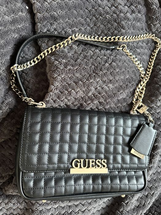 Оригинална чанта Guess