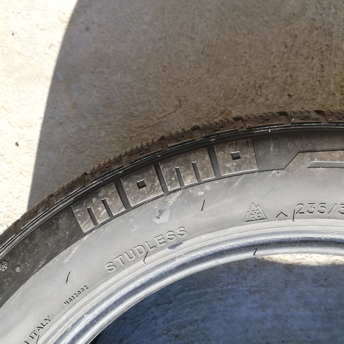 Продавам 4 бр зимни гуми