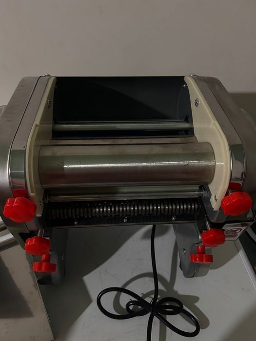 Лапшерезка тестораскатка