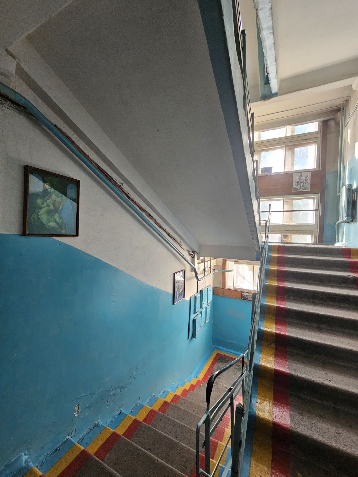 2к. Город. Продаю двухкомнатную квартиру в центре на пр.Абдирова, д.23