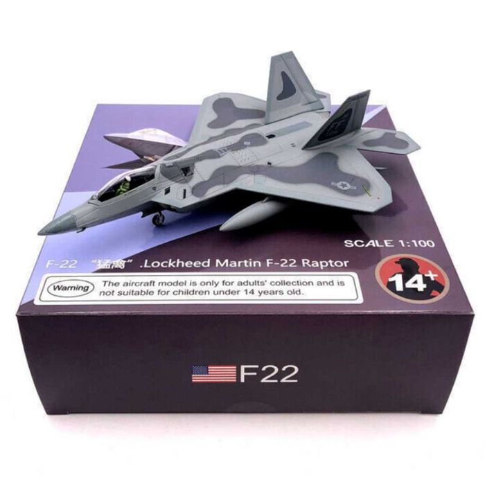 Macheta avion metalica Lockheed Martin F-22 Raptor 1:100 19cm