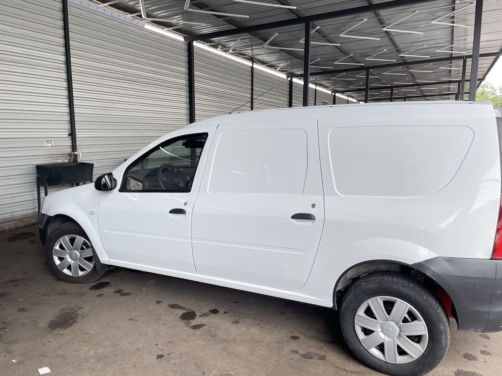 Lada largus 2014