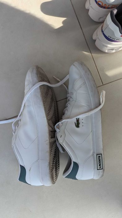 Adidasi Lacoste albi