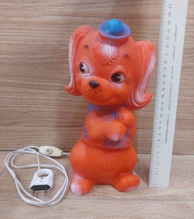 Ретро гумена играчка лампа от 1960-1970г.
COMBEX, made in England.