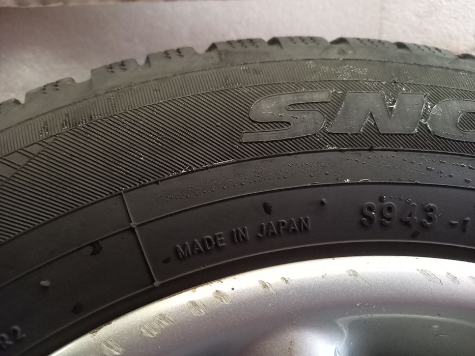 Джанти с гуми 14",5х100, 175/65/14 Toyo зимни