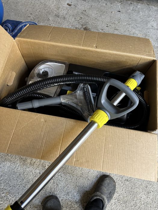 Aspirator cu spalare prin injectie extractie PROFESIONAL Puzzi 10/1