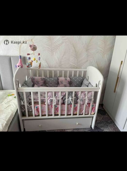 детская кроватка