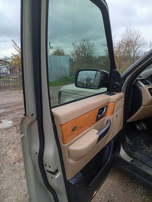 Vând  Range Rover ca piese de schimb an 2007